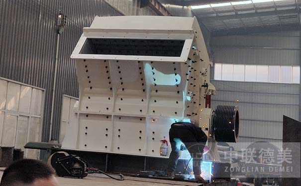 什么是重錘式破碎機(jī)？