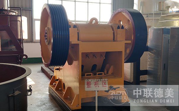 什么是細(xì)顎式破碎機(jī)？
