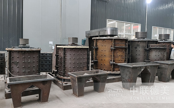 立軸數(shù)控破碎機